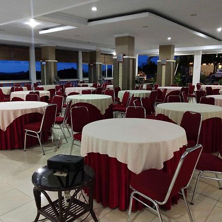 Bukit Kenari Hotel & Restaurant Parepare エクステリア 写真